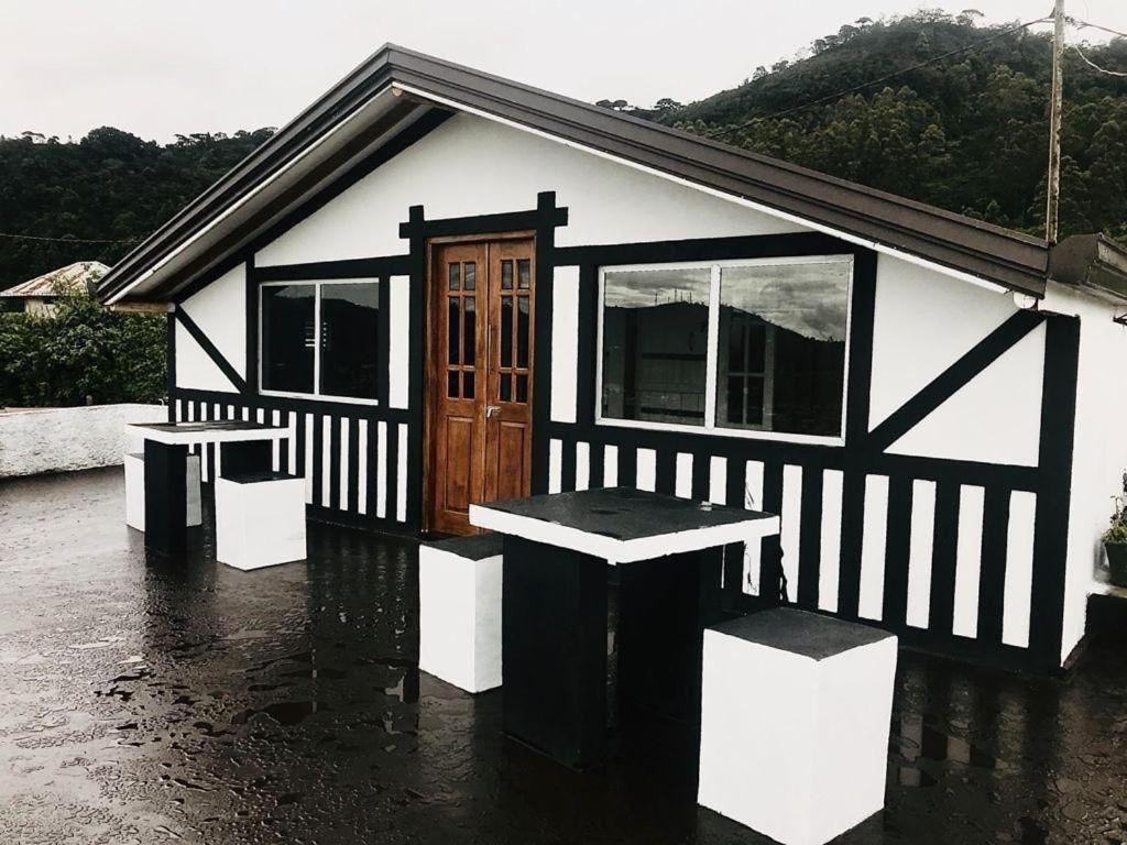 نوفارا إيلِيا The Paulwood Home Cabin المظهر الخارجي الصورة